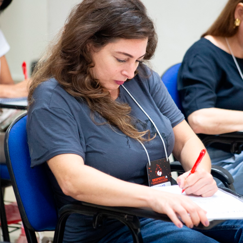 imgi_5_participante-escrevendo-BnYeOMPR